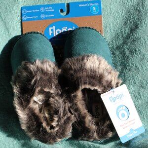 Floopi Teal Indoor or Outdoor Anti-Slip Womens Slippers Size S 5-6 NWT